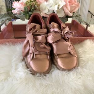 basket heart copper pumas